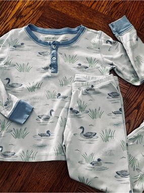 Beaufort Bonnet Company - Blue Swan Print Kids Pajama Set